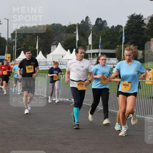 13.09.2026 - Kiel Lauf Andreas Tolksdorf http://msf.ph/oto/10294551 13.09.2026 09:27:18 Kiellinie 9841, 126, 6639, 12161, 4118, 11294, 7921, 439, 8854, 38, 3509 meine-sportfotos.de