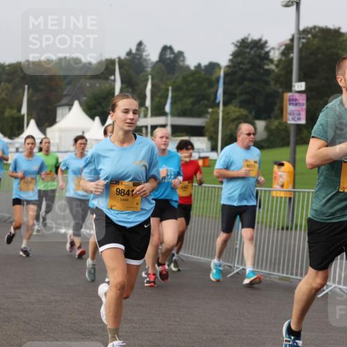 13.09.2026 - Kiel Lauf Andreas Tolksdorf http://msf.ph/oto/10294595 13.09.2026 09:27:24 Kiellinie 9841, 4011, 138, 8126 meine-sportfotos.de