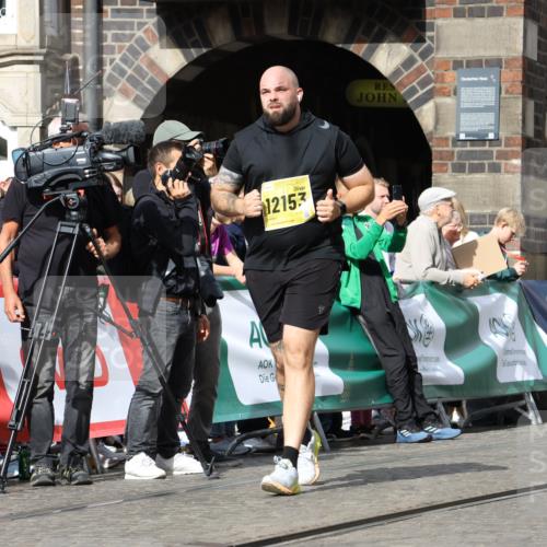 13.09.2026 - 21. swb-Marathon Bremen Strokosch-Dieckow http://msf.ph/oto/10294603 13.09.2026 11:20:49 Ziel 10161, 11296, 11529, 11530, 11541, 11980, 12285, 12316, 12317, 12374, 10407, 12542 meine-sportfotos.de