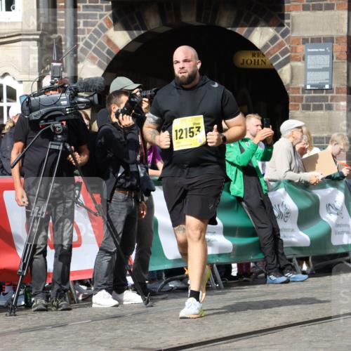 13.09.2026 - 21. swb-Marathon Bremen Strokosch-Dieckow http://msf.ph/oto/10294609 13.09.2026 11:20:49 Ziel 10161, 11296, 11529, 11530, 11541, 11980, 12285, 12316, 12317, 12374, 10407, 12542 meine-sportfotos.de