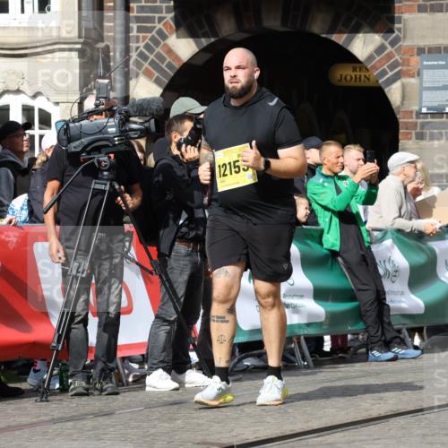 13.09.2026 - 21. swb-Marathon Bremen Strokosch-Dieckow http://msf.ph/oto/10294627 13.09.2026 11:20:50 Ziel 10161, 11296, 11529, 11530, 11541, 11675, 11980, 12285, 12316, 12317, 10407, 12542 meine-sportfotos.de