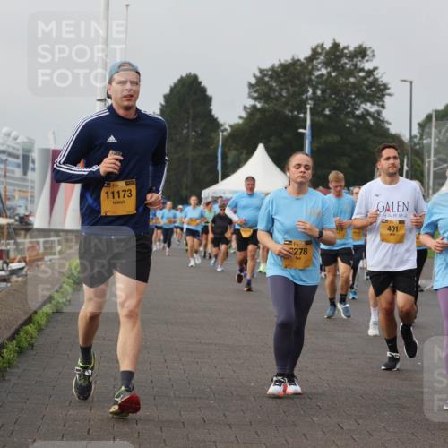13.09.2026 - Kiel Lauf Andreas Tolksdorf http://msf.ph/oto/10294628 13.09.2026 09:27:38 Kiellinie 17412, 39, 11173, 39, 278, 401, 39, 4229 meine-sportfotos.de