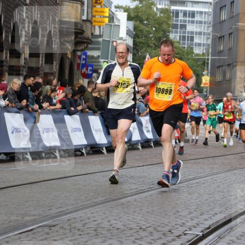 13.09.2026 - 21. swb-Marathon Bremen Strokosch-Dieckow http://msf.ph/oto/10294635 13.09.2026 10:47:31 Ziel 10319, 10744, 11060, 11187, 11344, 11462, 11650, 11651, 11814, 12048, 12298, 12415, 12470, 13528, 13545, 13589, 13613, 10172, 10210, 10223, 10393, 10592, 10594, 10860, 10873, 11018, 11130, 11634, 11809, 11894, 12077, 12318, 12547 meine-sportfotos.de