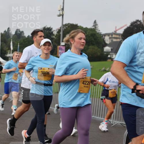 13.09.2026 - Kiel Lauf Andreas Tolksdorf http://msf.ph/oto/10294642 13.09.2026 09:27:40 Kiellinie 6278, 100, 38, 3808, 38, 4229, 9141, 4, 38, 4225 meine-sportfotos.de