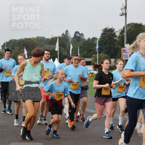 13.09.2026 - Kiel Lauf Andreas Tolksdorf http://msf.ph/oto/10294752 13.09.2026 09:27:56 Kiellinie 38, 2870, 4103, 68, 39, 0913, 11047, 39, 6432, 932, 6857, 6065, 1, 38, 3723, 4961 meine-sportfotos.de