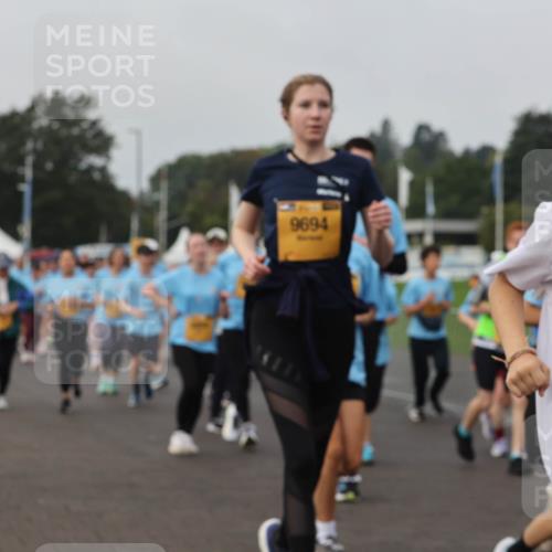 13.09.2026 - Kiel Lauf Andreas Tolksdorf http://msf.ph/oto/10294774 13.09.2026 09:27:58 Kiellinie 9694, 439, 8833 meine-sportfotos.de