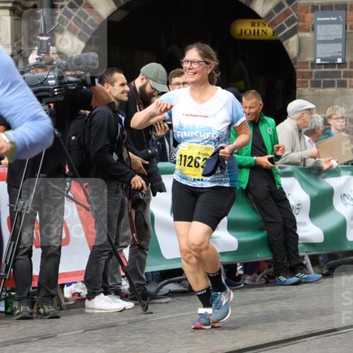 13.09.2026 - 21. swb-Marathon Bremen Strokosch-Dieckow http://msf.ph/oto/10294776 13.09.2026 11:21:31 Ziel 11780, 11104 meine-sportfotos.de