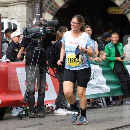 13.09.2026 - 21. swb-Marathon Bremen Strokosch-Dieckow http://msf.ph/oto/10294811 13.09.2026 11:21:31 Ziel 11780, 11104 meine-sportfotos.de