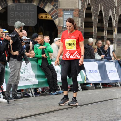 13.09.2026 - 21. swb-Marathon Bremen Strokosch-Dieckow http://msf.ph/oto/10294845 13.09.2026 11:21:45 Ziel 11262, 11780, 11821, 11639, 12211 meine-sportfotos.de