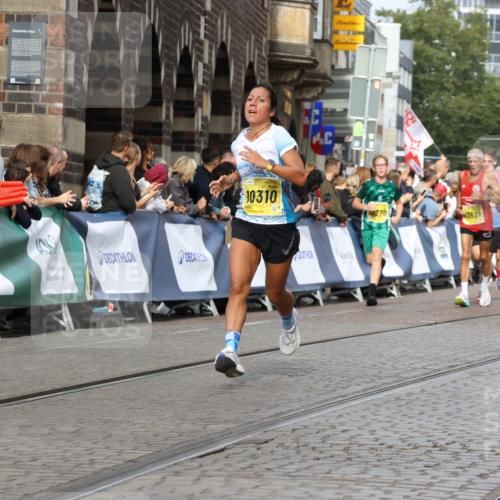 13.09.2026 - 21. swb-Marathon Bremen Strokosch-Dieckow http://msf.ph/oto/10294873 13.09.2026 10:47:35 Ziel 10189, 10319, 10744, 10898, 11187, 11269, 11462, 11650, 11651, 11814, 12048, 12195, 12298, 12415, 12470, 13528, 13545, 13589, 13613, 10172, 10210, 10393, 10592, 10594, 10860, 11018, 11634, 11809, 11894, 12077, 12547, 12558 meine-sportfotos.de