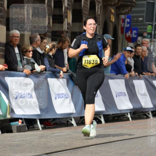 13.09.2026 - 21. swb-Marathon Bremen Strokosch-Dieckow http://msf.ph/oto/10294887 13.09.2026 11:21:58 Ziel 11104, 11821, 11698, 12157 meine-sportfotos.de