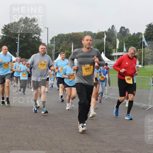 13.09.2026 - Kiel Lauf Andreas Tolksdorf http://msf.ph/oto/10294902 13.09.2026 09:28:12 Kiellinie 36, 6732, 1713, 3735, 113, 0076, 3687, 1092, 7258 meine-sportfotos.de