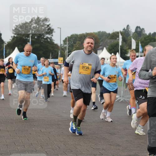 13.09.2026 - Kiel Lauf Andreas Tolksdorf http://msf.ph/oto/10294913 13.09.2026 09:28:13 Kiellinie 86, 6732, 1713, 38, 3735, 0076, 38, 3687, 1092 meine-sportfotos.de