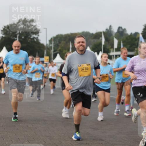 13.09.2026 - Kiel Lauf Andreas Tolksdorf http://msf.ph/oto/10294916 13.09.2026 09:28:13 Kiellinie 6732, 3735, 438, 3687 meine-sportfotos.de