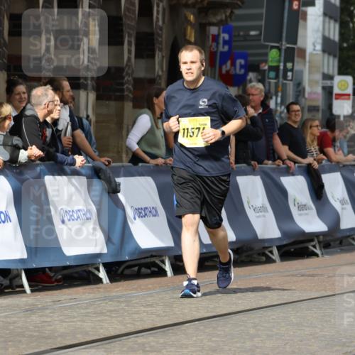 13.09.2026 - 21. swb-Marathon Bremen Strokosch-Dieckow http://msf.ph/oto/10295169 13.09.2026 11:22:49 Ziel 10710, 10968, 11423, 11579, 12444, 12083 meine-sportfotos.de