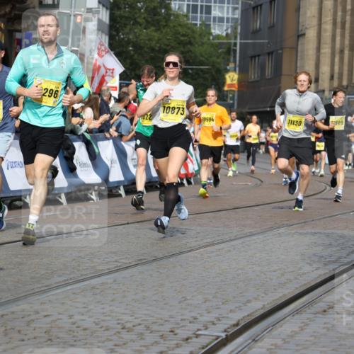 13.09.2026 - 21. swb-Marathon Bremen Strokosch-Dieckow http://msf.ph/oto/10295206 13.09.2026 10:47:40 Ziel 10189, 10310, 10319, 10807, 10898, 11187, 11269, 11462, 11650, 11651, 11814, 12048, 12195, 12298, 13528, 13545, 13589, 10172, 10393, 10592, 11018, 11360, 11634, 11894, 12278, 12558 meine-sportfotos.de