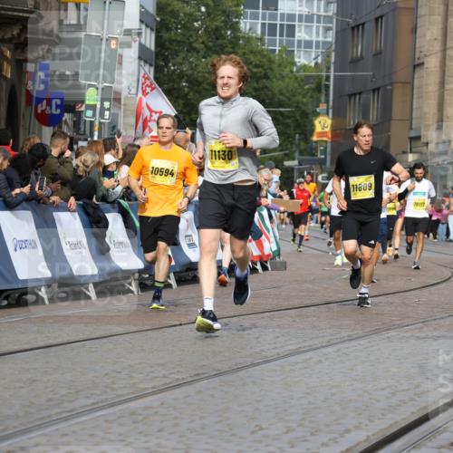 13.09.2026 - 21. swb-Marathon Bremen Strokosch-Dieckow http://msf.ph/oto/10295275 13.09.2026 10:47:43 Ziel 10189, 10270, 10310, 10319, 10807, 10873, 10898, 11187, 11269, 11462, 11469, 11646, 12048, 12195, 12296, 12298, 13521, 13528, 13545, 13589, 10172, 10592, 11018, 11360, 11634, 11735, 12278, 12558 meine-sportfotos.de
