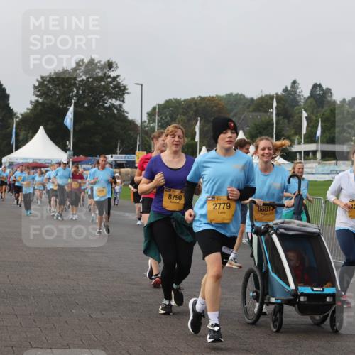13.09.2026 - Kiel Lauf Andreas Tolksdorf http://msf.ph/oto/10295373 13.09.2026 09:29:09 Kiellinie 36, 8790, 38, 2779, 8681, 2779, 12462 meine-sportfotos.de
