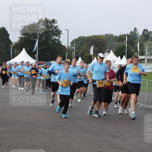 13.09.2026 - Kiel Lauf Andreas Tolksdorf http://msf.ph/oto/10295402 13.09.2026 09:29:17 Kiellinie 86, 2811, 11954, 9616, 8128, 12493 meine-sportfotos.de