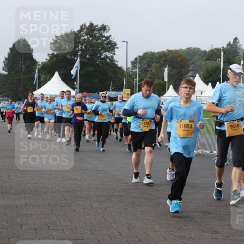 13.09.2026 - Kiel Lauf Andreas Tolksdorf http://msf.ph/oto/10295415 13.09.2026 09:29:18 Kiellinie 36, 2811, 2816, 11652, 1, 39, 11954, 4, 39, 9616, 190 meine-sportfotos.de
