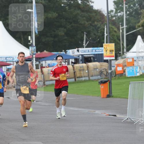 13.09.2026 - Kiel Lauf Andreas Tolksdorf http://msf.ph/oto/10295551 13.09.2026 09:21:13 Kiellinie 8092, 60, 7958, 11516 meine-sportfotos.de