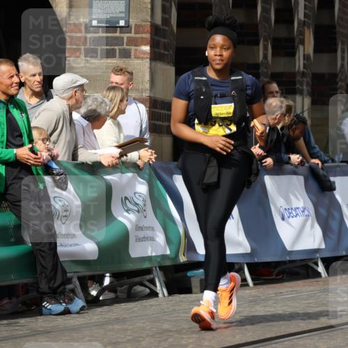 13.09.2026 - 21. swb-Marathon Bremen Strokosch-Dieckow http://msf.ph/oto/10295581 13.09.2026 11:25:24 Ziel 10732, 12471 meine-sportfotos.de