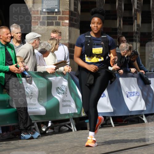 13.09.2026 - 21. swb-Marathon Bremen Strokosch-Dieckow http://msf.ph/oto/10295587 13.09.2026 11:25:24 Ziel 10732, 12471 meine-sportfotos.de