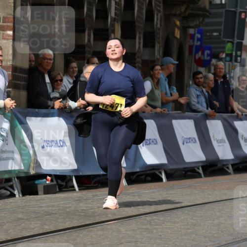 13.09.2026 - 21. swb-Marathon Bremen Strokosch-Dieckow http://msf.ph/oto/10295629 13.09.2026 11:25:40 Ziel 10533 meine-sportfotos.de