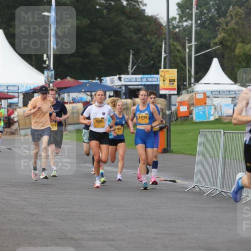 13.09.2026 - Kiel Lauf Andreas Tolksdorf http://msf.ph/oto/10295654 13.09.2026 09:21:41 Kiellinie 1719, 7588, 5815, 11791, 10069, 446 meine-sportfotos.de
