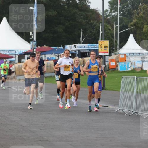13.09.2026 - Kiel Lauf Andreas Tolksdorf http://msf.ph/oto/10295657 13.09.2026 09:21:41 Kiellinie 7588, 815, 11791, 10069 meine-sportfotos.de