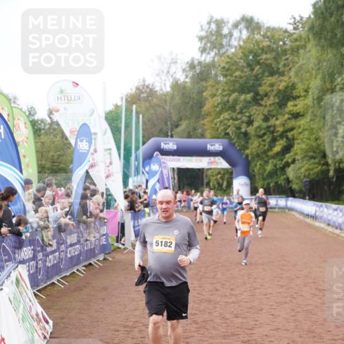 13.09.2026 - Airport Race Dennis Weichert http://msf.ph/oto/10295771 13.09.2026 10:32:59 Ziel 5019, 5182 meine-sportfotos.de