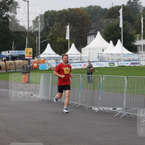 13.09.2026 - Kiel Lauf Andreas Tolksdorf http://msf.ph/oto/10295800 13.09.2026 09:22:35 Kiellinie 3866 meine-sportfotos.de