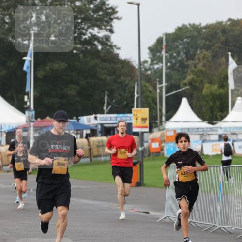 13.09.2026 - Kiel Lauf Andreas Tolksdorf http://msf.ph/oto/10295881 13.09.2026 09:22:47 Kiellinie 1702, 9696, 2430, 52 meine-sportfotos.de