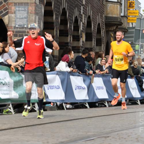 13.09.2026 - 21. swb-Marathon Bremen Strokosch-Dieckow http://msf.ph/oto/10295890 13.09.2026 10:48:02 Ziel 10172, 10210, 10223, 10393, 10592, 10594, 10860, 10873, 11018, 11130, 11634, 11646, 11809, 11894, 12077, 12318, 12547, 12558, 13521, 10142, 10316, 10329, 10638, 11058, 11135, 11193, 11241, 11781 meine-sportfotos.de