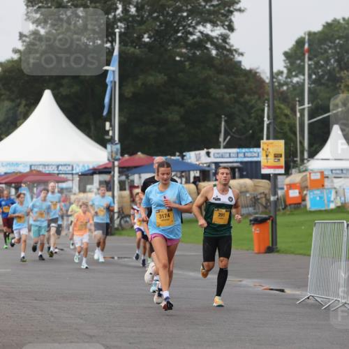 13.09.2026 - Kiel Lauf Andreas Tolksdorf http://msf.ph/oto/10295900 13.09.2026 09:22:50 Kiellinie 3174, 391, 2430 meine-sportfotos.de