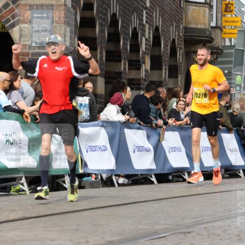 13.09.2026 - 21. swb-Marathon Bremen Strokosch-Dieckow http://msf.ph/oto/10295912 13.09.2026 10:48:02 Ziel 10172, 10210, 10223, 10393, 10592, 10594, 10860, 10873, 11018, 11130, 11634, 11646, 11809, 11894, 12077, 12318, 12547, 12558, 13521, 10142, 10316, 10329, 10638, 11058, 11135, 11193, 11241, 11781 meine-sportfotos.de