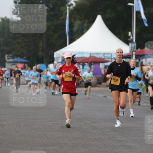 13.09.2026 - Kiel Lauf Andreas Tolksdorf http://msf.ph/oto/10295971 13.09.2026 09:23:09 Kiellinie 86, 145, 2854, 15, 38, 4043, 10 meine-sportfotos.de
