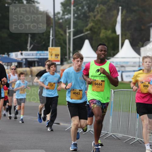 13.09.2026 - Kiel Lauf Andreas Tolksdorf http://msf.ph/oto/10295980 13.09.2026 09:23:10 Kiellinie 38, 2854, 38, 4043, 9444, 31, 38, 999, 3923, 10769 meine-sportfotos.de