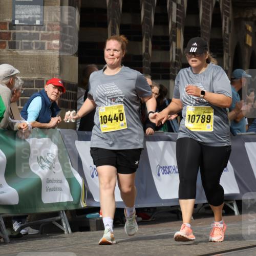 13.09.2026 - 21. swb-Marathon Bremen Strokosch-Dieckow http://msf.ph/oto/10296014 13.09.2026 11:27:30 Ziel  meine-sportfotos.de
