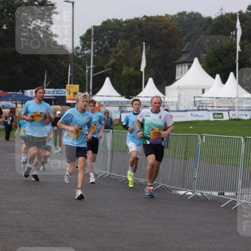 13.09.2026 - Kiel Lauf Andreas Tolksdorf http://msf.ph/oto/10296032 13.09.2026 09:23:22 Kiellinie 10656, 5534, 10690, 5398, 3522 meine-sportfotos.de