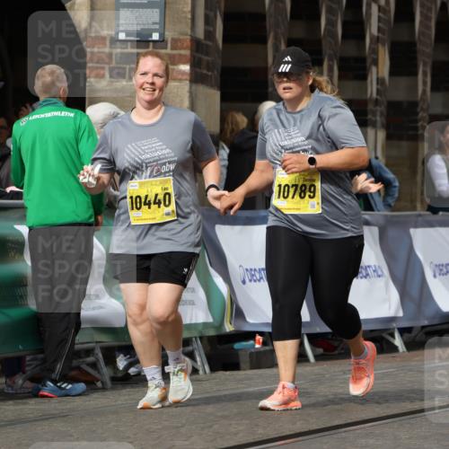 13.09.2026 - 21. swb-Marathon Bremen Strokosch-Dieckow http://msf.ph/oto/10296035 13.09.2026 11:27:30 Ziel  meine-sportfotos.de