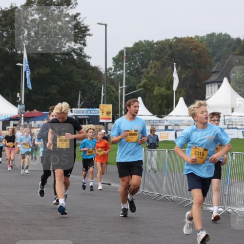 13.09.2026 - Kiel Lauf Andreas Tolksdorf http://msf.ph/oto/10296044 13.09.2026 09:23:24 Kiellinie 5534, 9825, 10415, 0690, 3315, 5398 meine-sportfotos.de