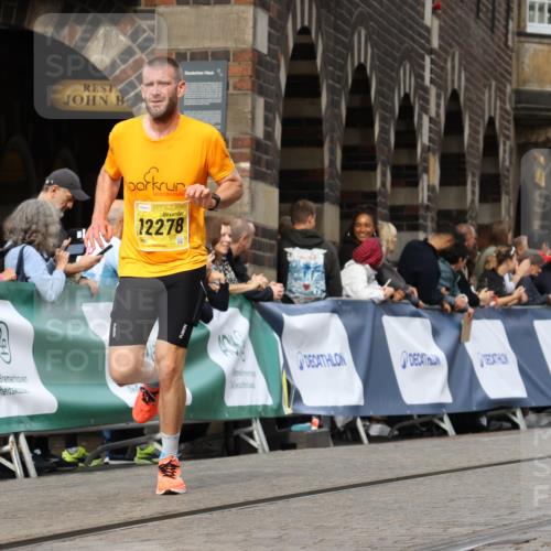 13.09.2026 - 21. swb-Marathon Bremen Strokosch-Dieckow http://msf.ph/oto/10296124 13.09.2026 10:48:04 Ziel 10172, 10210, 10223, 10393, 10592, 10594, 10860, 11018, 11130, 11360, 11634, 11809, 11894, 12077, 12318, 12547, 12558, 10316, 10329, 10638, 11058, 11135, 11241, 11781, 11815 meine-sportfotos.de