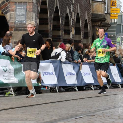 13.09.2026 - 21. swb-Marathon Bremen Strokosch-Dieckow http://msf.ph/oto/10296145 13.09.2026 10:48:06 Ziel 10172, 10210, 10393, 10592, 10594, 10860, 11018, 11130, 11360, 11634, 11809, 11894, 12077, 12278, 12547, 12558, 10316, 10421, 10638, 11058, 11135, 11241, 11781, 11815, 12259 meine-sportfotos.de