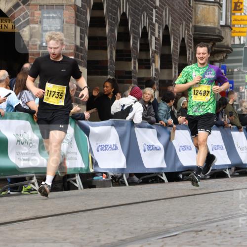 13.09.2026 - 21. swb-Marathon Bremen Strokosch-Dieckow http://msf.ph/oto/10296191 13.09.2026 10:48:07 Ziel 10172, 10210, 10393, 10592, 10594, 10860, 11018, 11360, 11634, 11809, 11894, 12077, 12278, 12547, 12558, 10316, 10421, 10638, 11058, 11135, 11241, 11781, 11815, 12259 meine-sportfotos.de