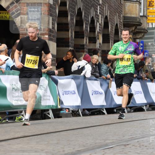 13.09.2026 - 21. swb-Marathon Bremen Strokosch-Dieckow http://msf.ph/oto/10296215 13.09.2026 10:48:07 Ziel 10172, 10210, 10393, 10592, 10594, 10860, 11018, 11360, 11634, 11809, 11894, 12077, 12278, 12547, 12558, 10316, 10421, 10638, 11058, 11135, 11241, 11781, 11815, 12259 meine-sportfotos.de