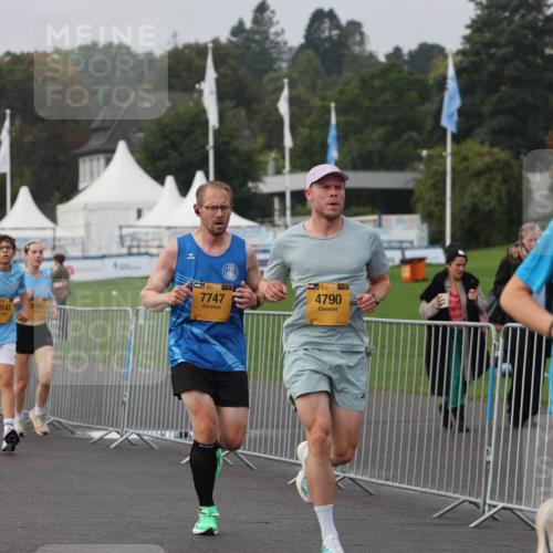 13.09.2026 - Kiel Lauf Andreas Tolksdorf http://msf.ph/oto/10296265 13.09.2026 09:24:10 Kiellinie 3143, 8591, 38, 7747, 4, 38, 4790, 5081 meine-sportfotos.de