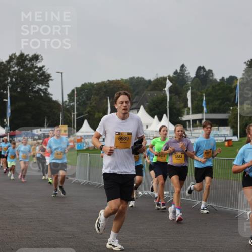 13.09.2026 - Kiel Lauf Andreas Tolksdorf http://msf.ph/oto/10296326 13.09.2026 09:24:24 Kiellinie 39, 6989, 10971, 1974, 9519, 3883, 570 meine-sportfotos.de