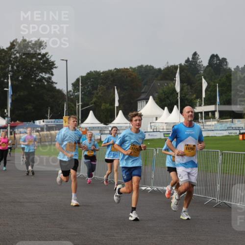 13.09.2026 - Kiel Lauf Andreas Tolksdorf http://msf.ph/oto/10296451 13.09.2026 09:24:47 Kiellinie 11694, 1120, 12318, 11753, 11750 meine-sportfotos.de