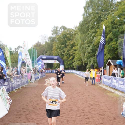 13.09.2026 - Airport Race Dennis Weichert http://msf.ph/oto/10296484 13.09.2026 10:33:23 Ziel 4189, 5001, 5033, 5199, 5200, 5201, 5295, 5468, 5470 meine-sportfotos.de